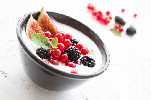 benefits from yogurt